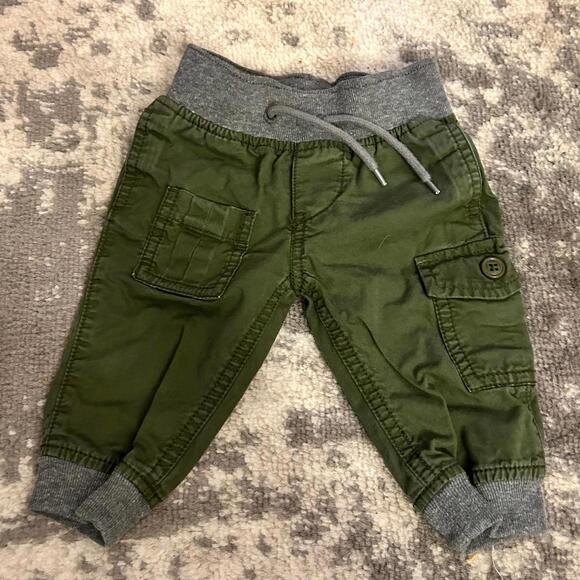 Baby Elements-Baby Gap Baby Boy Outfit Onesie and Army Green Pants 3-6 Months - Picture 5 of 7